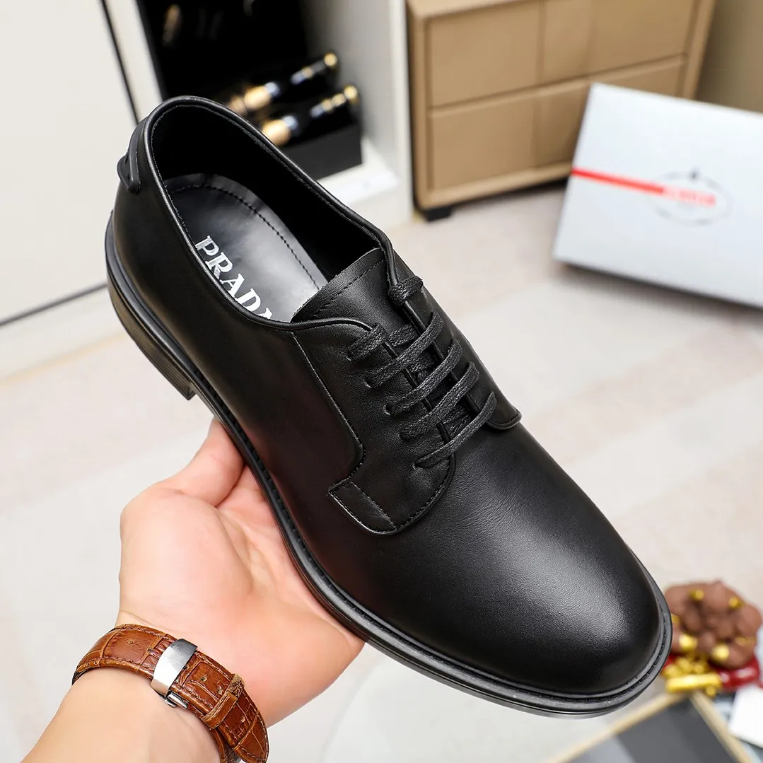 Men's shoes 💰620 💰💰🎩🎩【Prada】Counter 1:1⬆️original reproduction, absolute quality🆗original outsole, high-quality imported rubber, wear-resistant and non-slip, never degummed, upper material: imported first-layer cowhide➕anti-slip foam outsole, official website material, inner material: water-dyed leather lining, 3 colors available! Code number 38-44 (45. Can be customized)